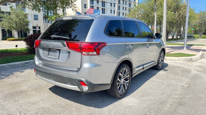 2018 Mitsubishi Outlander ES