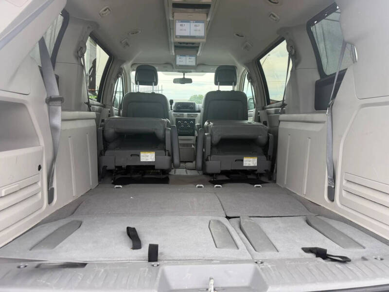 2011 Volkswagen Routan