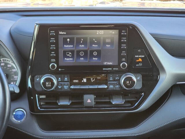 2022 Toyota Highlander Hybrid XLE