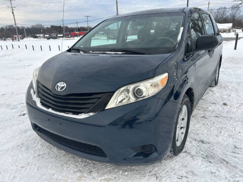 2011 Toyota Sienna Base 7-Passenger