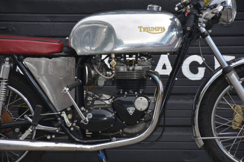 1977 Triumph Boneville T140