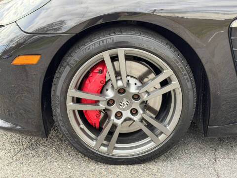 2013 Porsche Panamera GTS