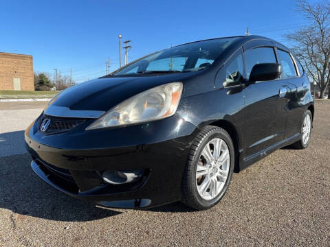 2009 Honda Fit for sale at Minnix Auto Sales LLC in Cuyahoga Falls OH