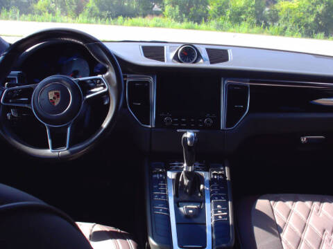 2017 Porsche Macan S