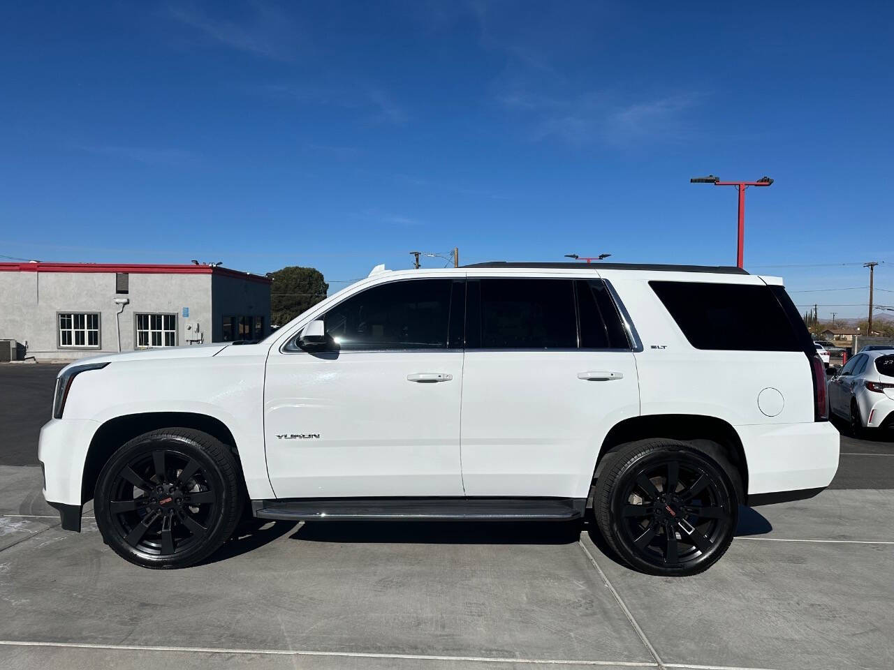 2017 GMC Yukon for sale at Magic Auto Sales in Hesperia, CA