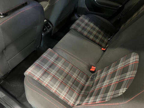 2017 Volkswagen Golf GTI S