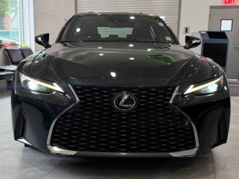 2023 Lexus IS 300