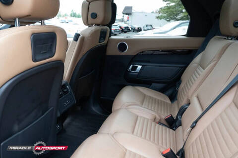 2022 Land Rover Discovery P300 S