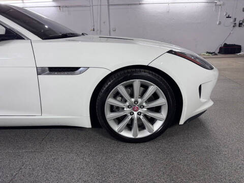 2017 Jaguar F-TYPE Premium