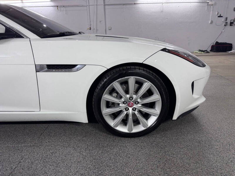 2017 Jaguar F-TYPE Premium