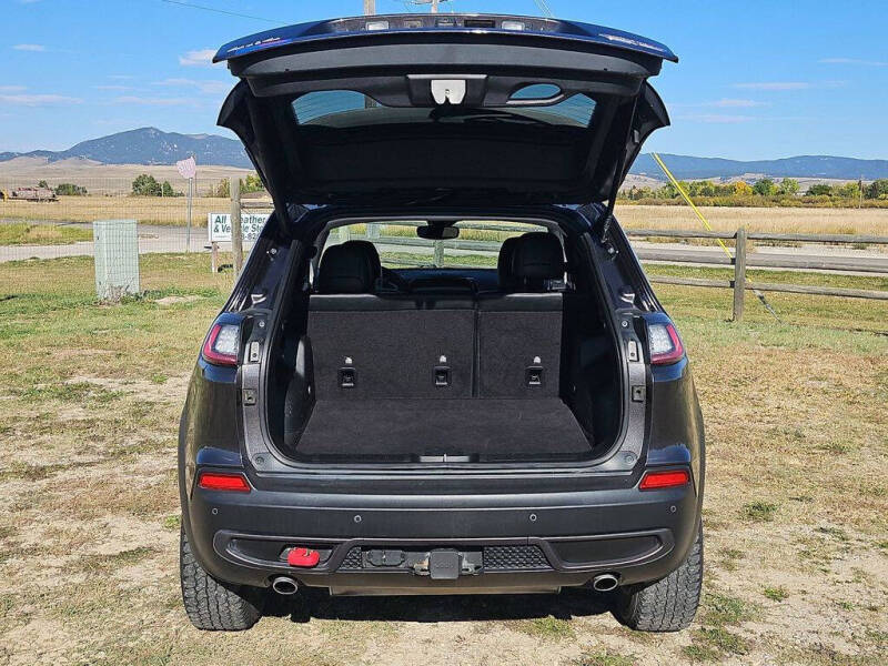 2022 Jeep Cherokee Trailhawk