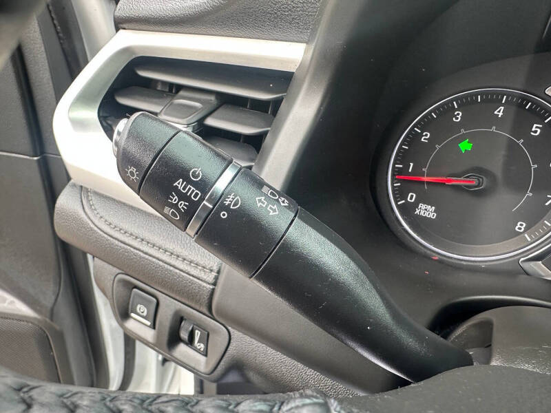 2017 GMC Acadia SLE-2