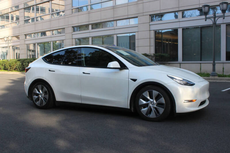 2020 Tesla Model Y Long Range