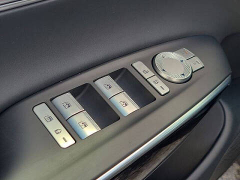 2025 Genesis GV70 2.5T Standard