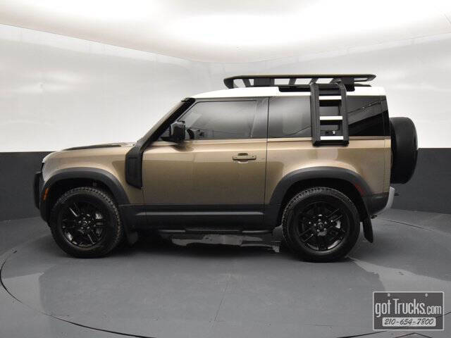 2023 Land Rover Defender 90 SE