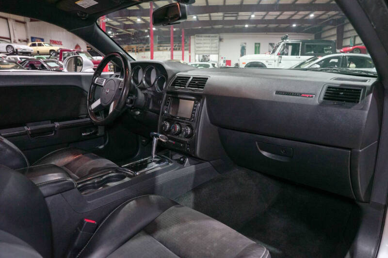 2009 Dodge Challenger SRT8