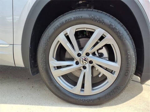 2024 Volkswagen Atlas Cross Sport SEL R-Line 4Motion