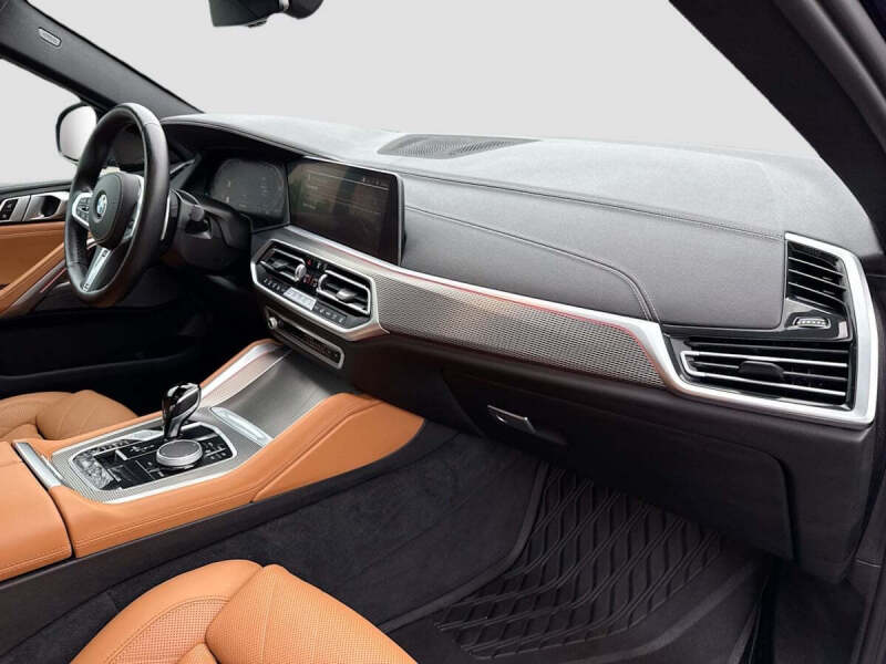 2023 BMW X6 xDrive40i