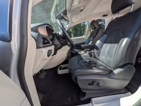 2019 Chrysler Pacifica Touring L