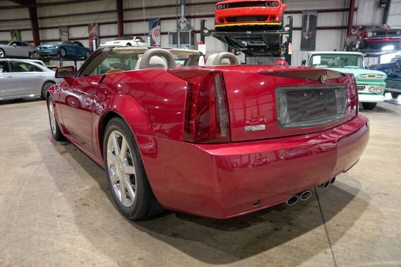 2005 Cadillac XLR