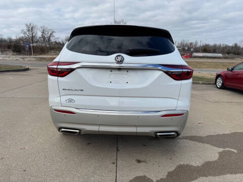 2020 Buick Enclave Essence