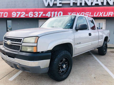 2005 Chevrolet Silverado 2500HD for sale at Texas Luxury Auto in Cedar Hill TX