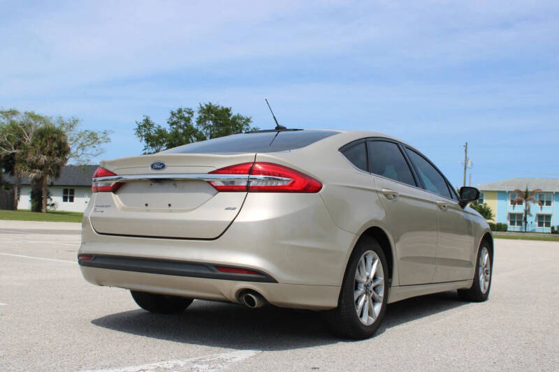 2017 Ford Fusion SE