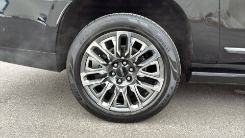 2023 GMC Yukon XL Denali Ultimate