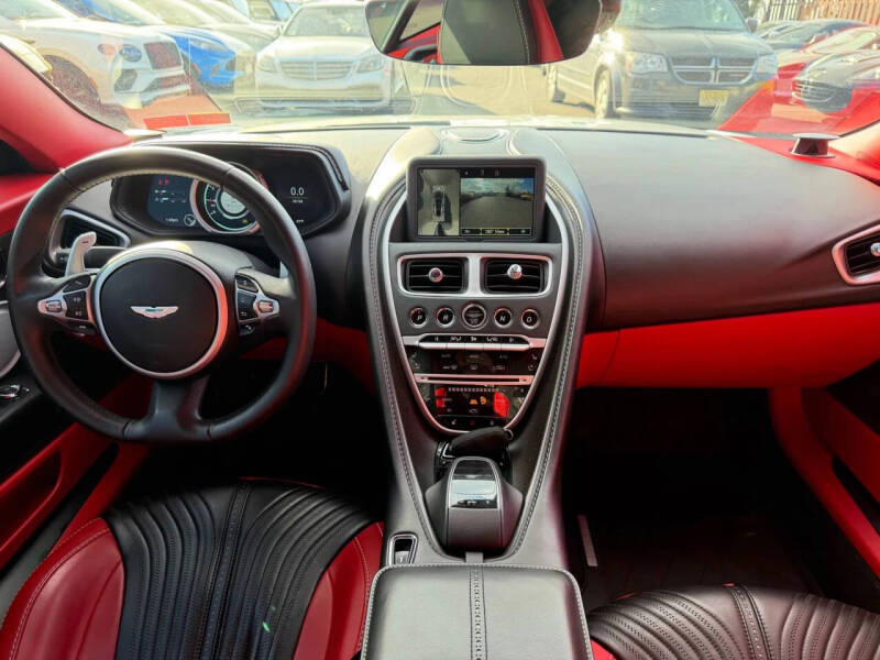 2017 Aston Martin DB11