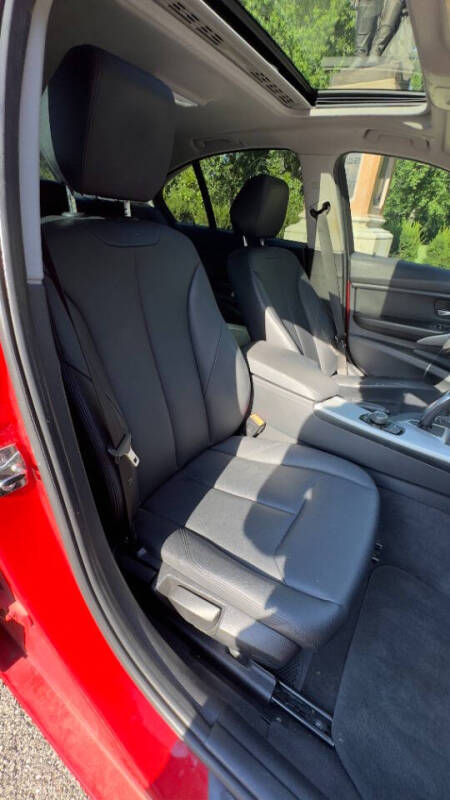 2012 BMW 3 Series 328i