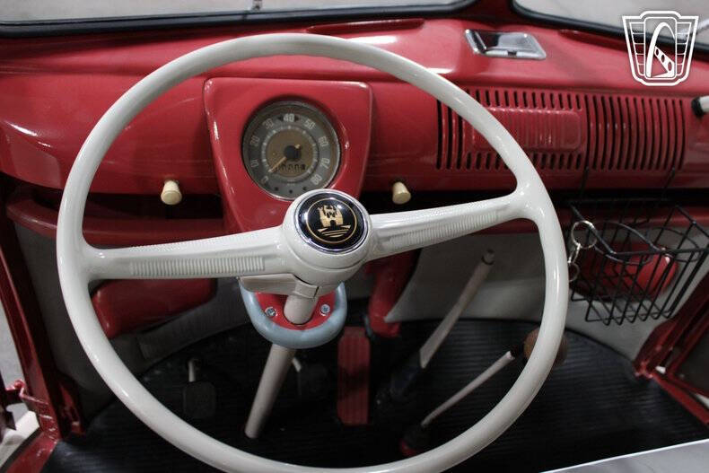 1961 Volkswagen Bus