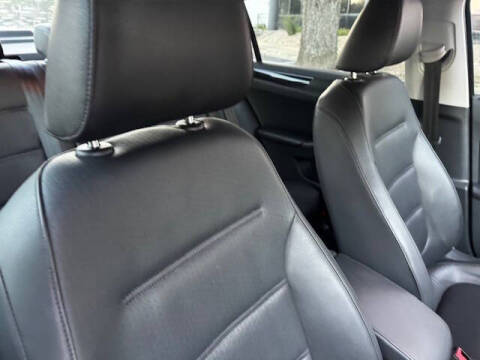 2017 Volkswagen Jetta 1.8T SEL