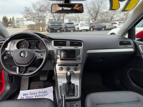 2017 Volkswagen Golf TSI Wolfsburg Edition