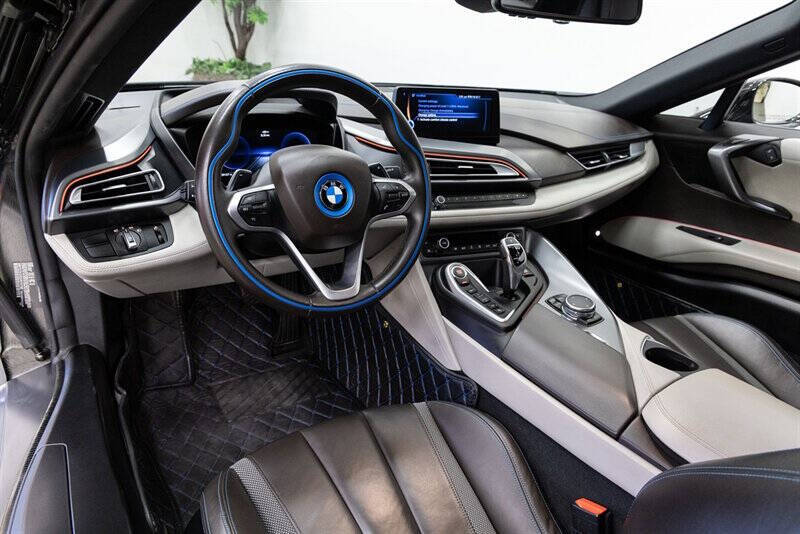 2016 BMW i8