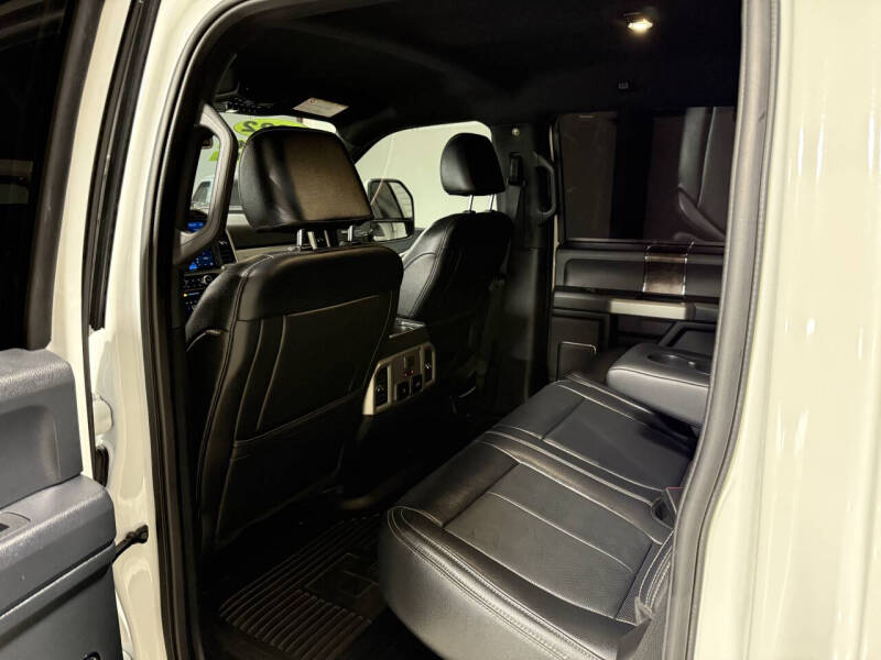 2022 Ford F-350 Super Duty Lariat