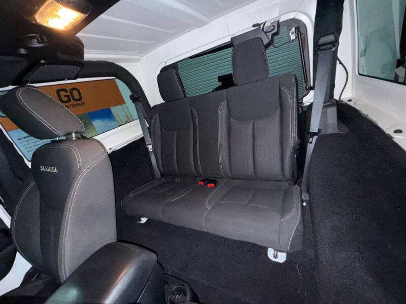 2017 Jeep Wrangler Sahara