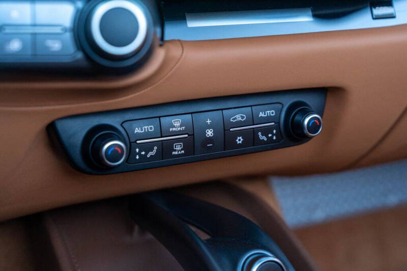 2022 Ferrari 812 GTS