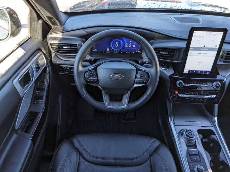 2023 Ford Explorer Platinum