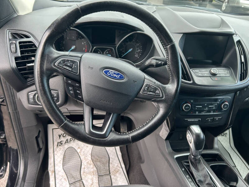 2019 Ford Escape SE