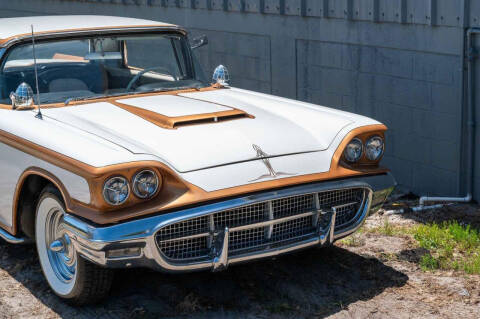 1960 Ford Thunderbird