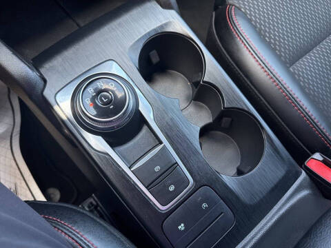 2025 Ford Escape ST-Line Select