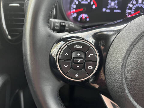 2022 Kia Soul GT-Line