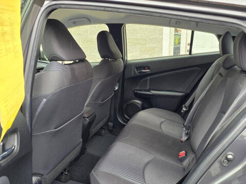 2016 Toyota Prius Two