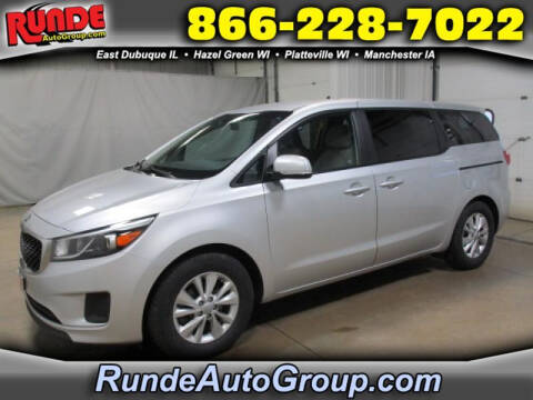 2017 Kia Sedona for sale at Runde PreDriven in Hazel Green WI