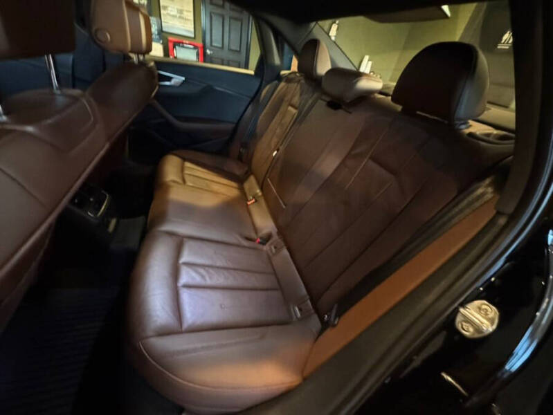 2017 Audi A4 2.0T quattro Premium