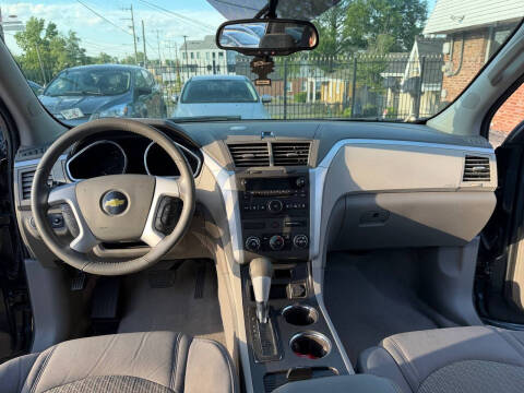 2011 Chevrolet Traverse LS