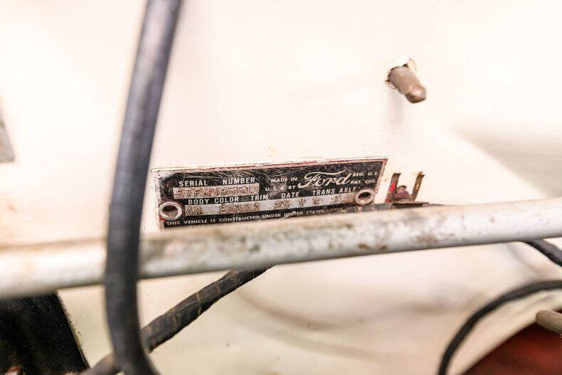 1957 Ford Thunderbird