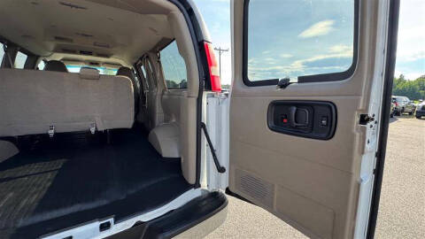 2013 GMC Savana LS 2500