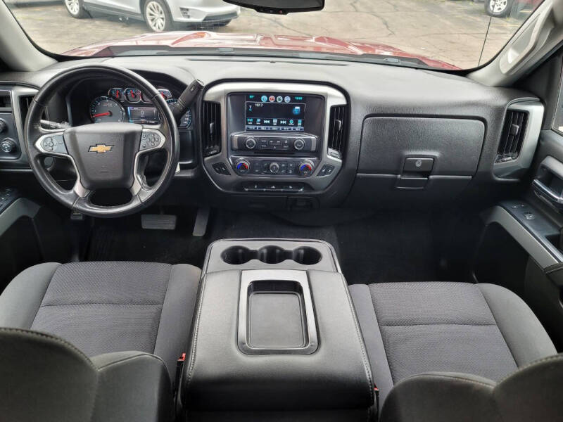 Image of 2018 Chevrolet Silverado 1500 LT Z71