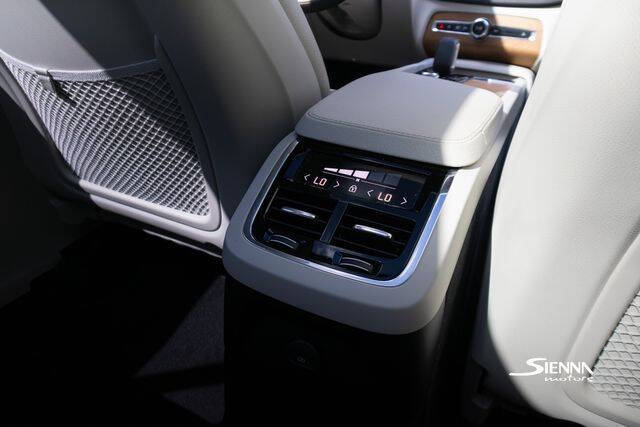 2022 Volvo XC90 Recharge T8 Inscription Expression 7P